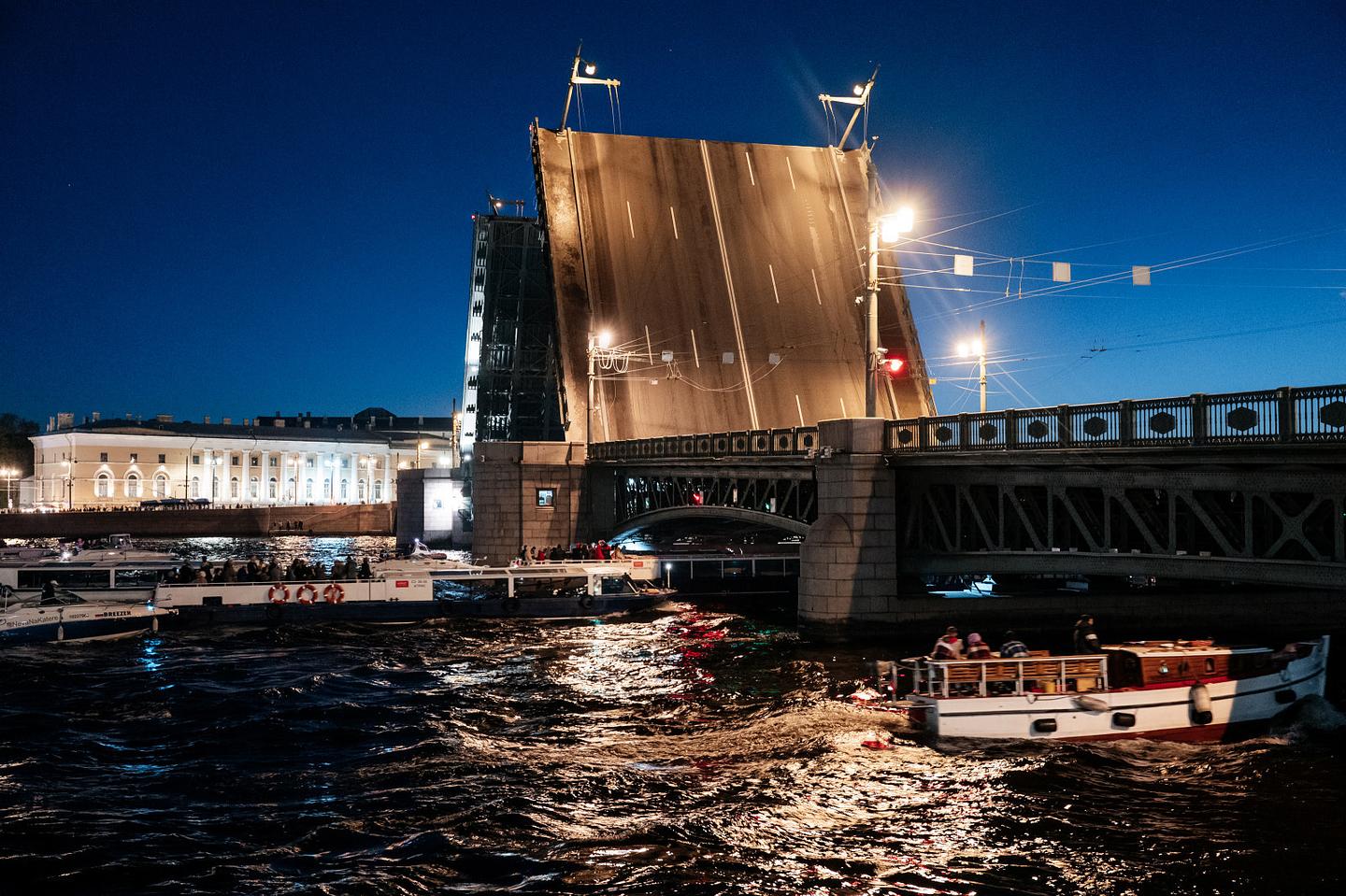 Музыка мостов»: Петербург отметит день рождения города уникальным концертом